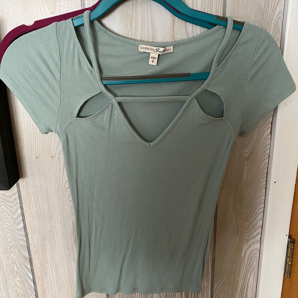 Express T Shirt